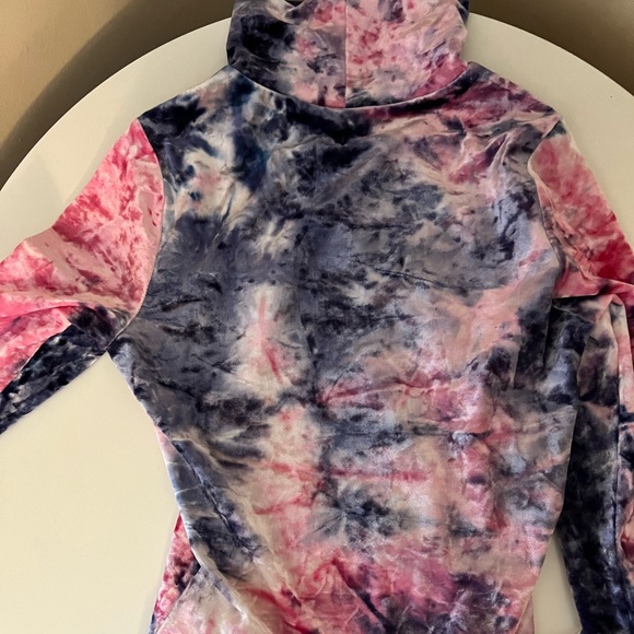 Teddy Fresh - I need a hug long sleeve tied dye - Picture 2 of 4